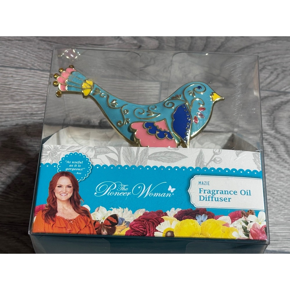The Pioneer Woman Mazie Bird Fragrance Oil Diffuser Plug-In Teal Pink LED Light